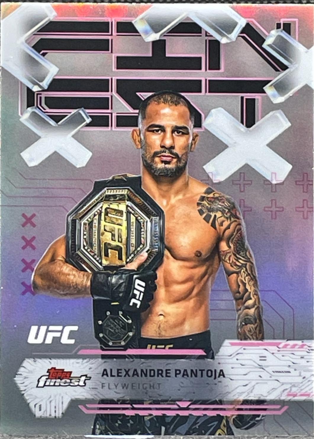 Alexandre Pantoja 2025 Topps Finest UFC Base Common #18 Refractor