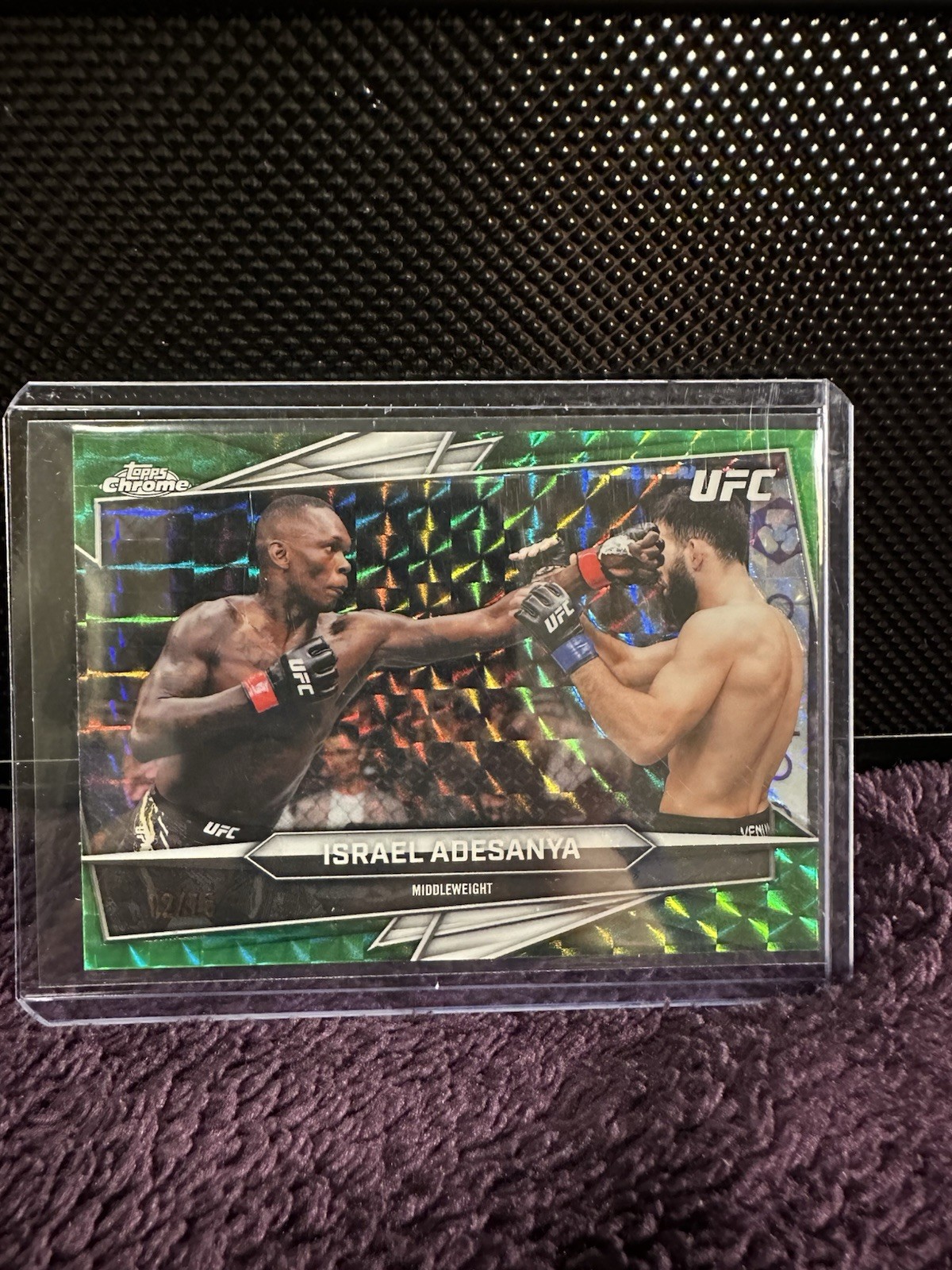 Israel Adesanya 2026 Topps Chrome UFC Base #197 Green Geometric Refractor