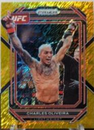 Charles Oliveira 2023 Panini Prizm UFC Base #183 Gold Shimmer