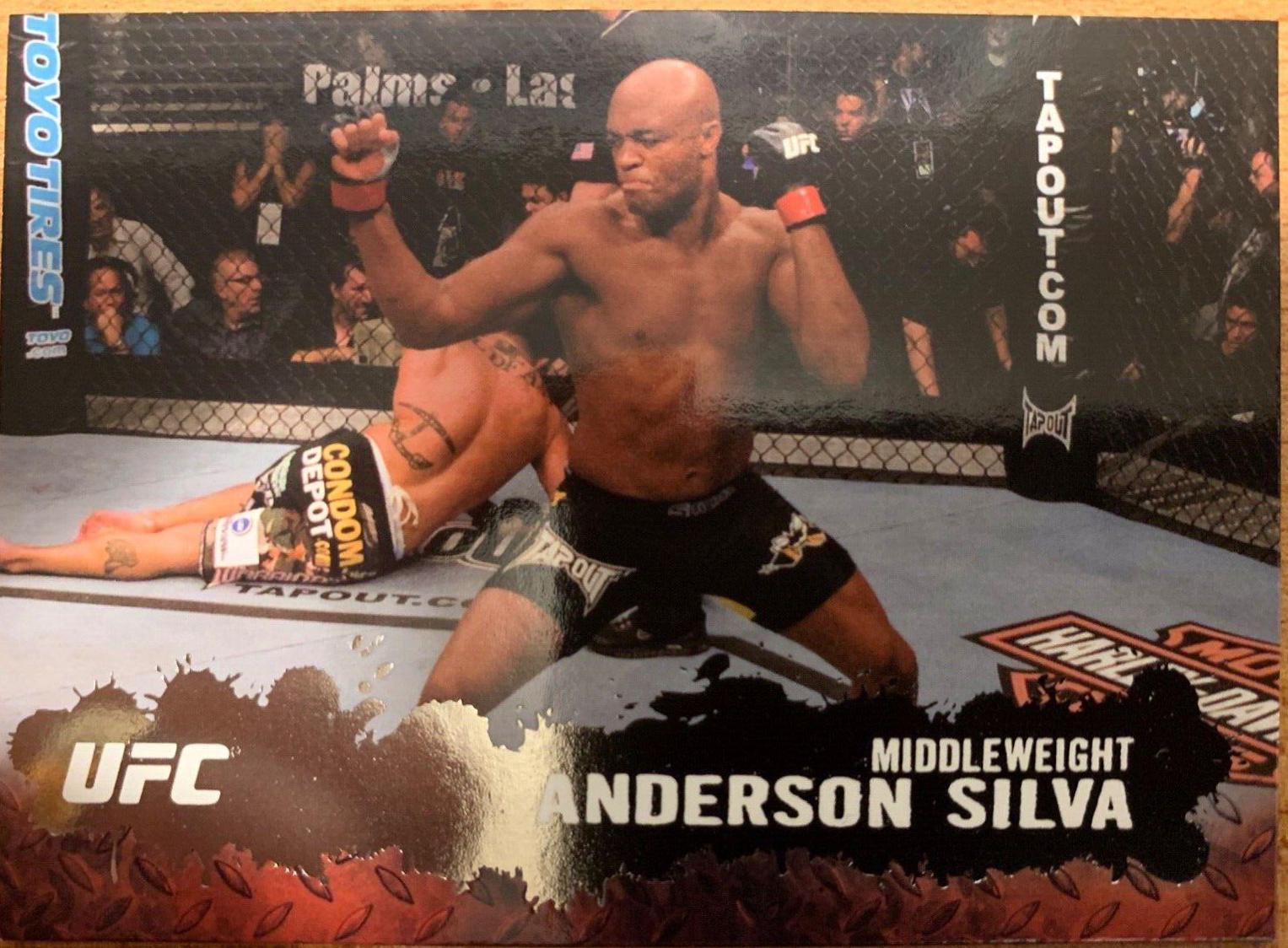 Anderson Silva 2009 Topps UFC Round 2 Base #33 Silver